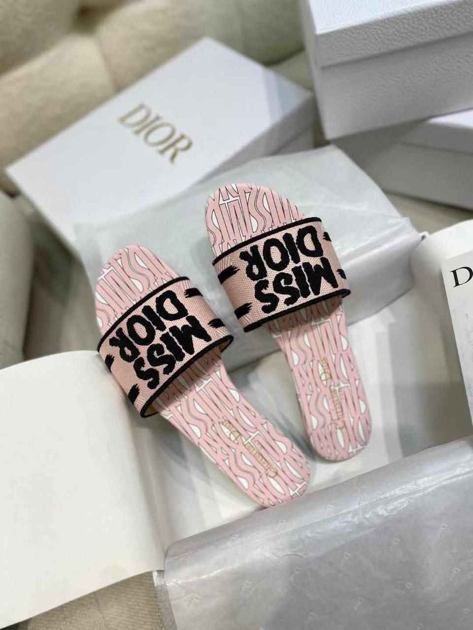 Miss Dior Flats
