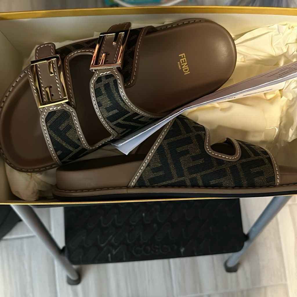 Luxury Fedi Slip-On  for Women