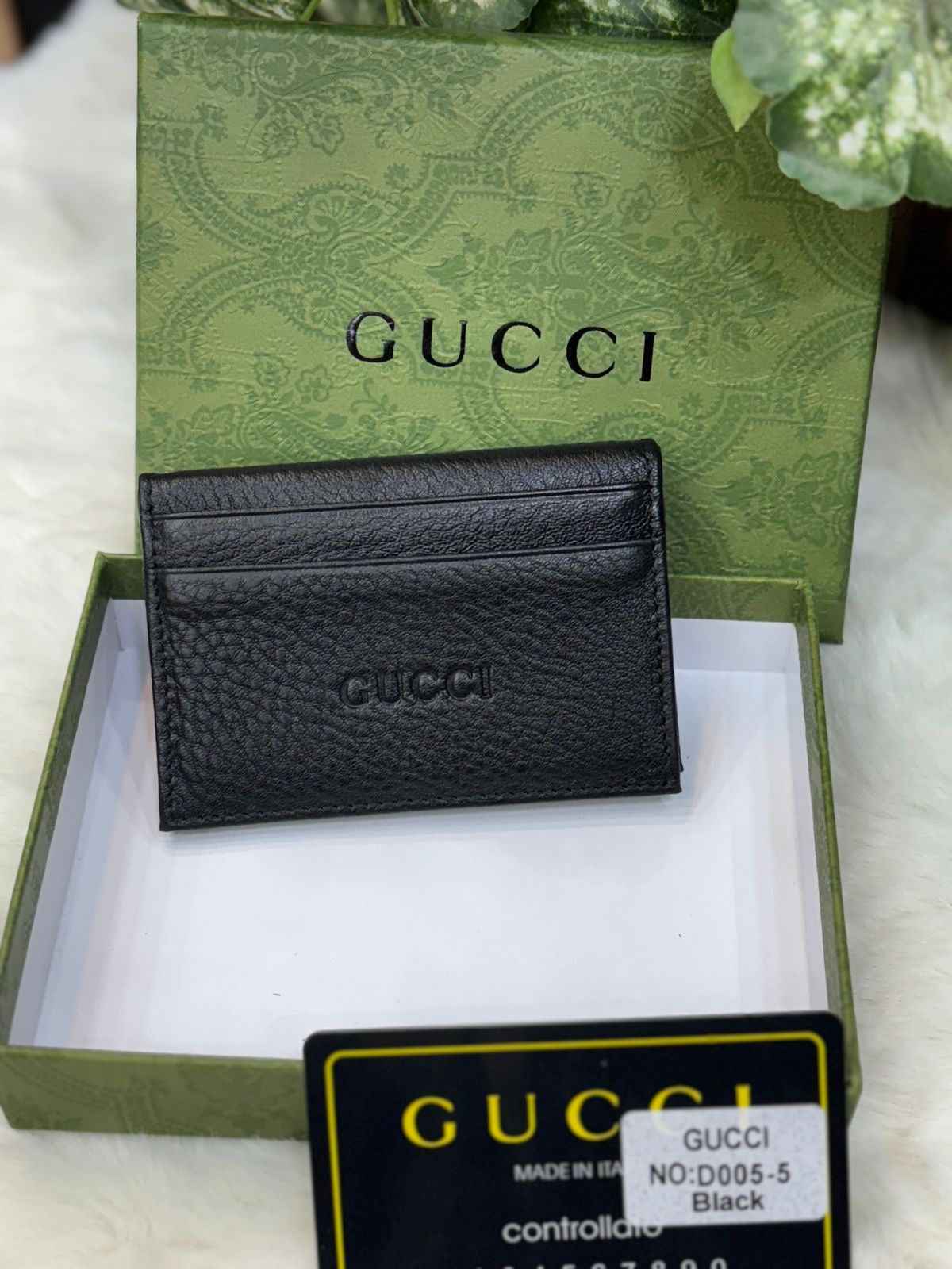 Luxury Gucci Bi-Fold Genuine Leather Card Holder for Men