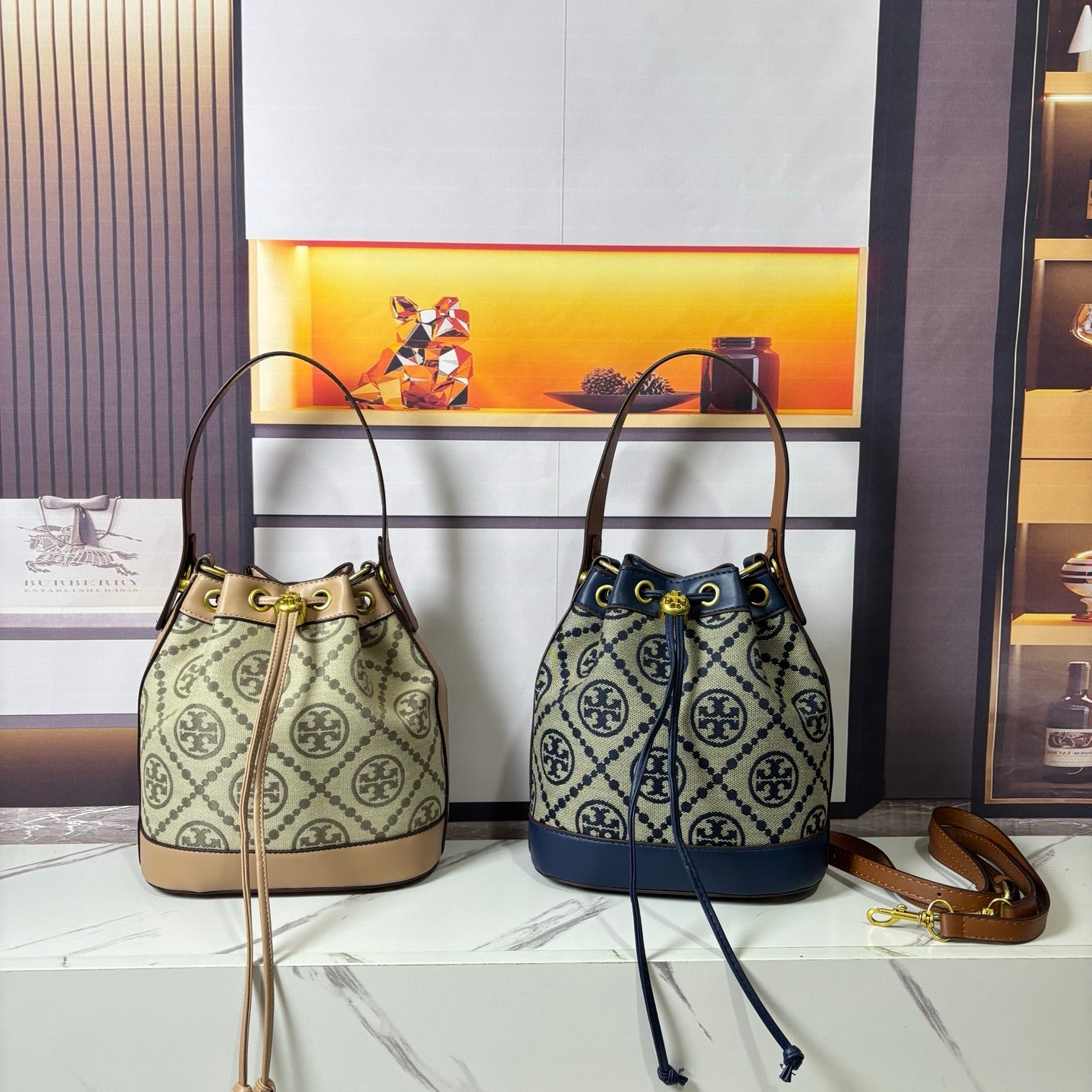 Luxury Tor Bucket Bag for Women