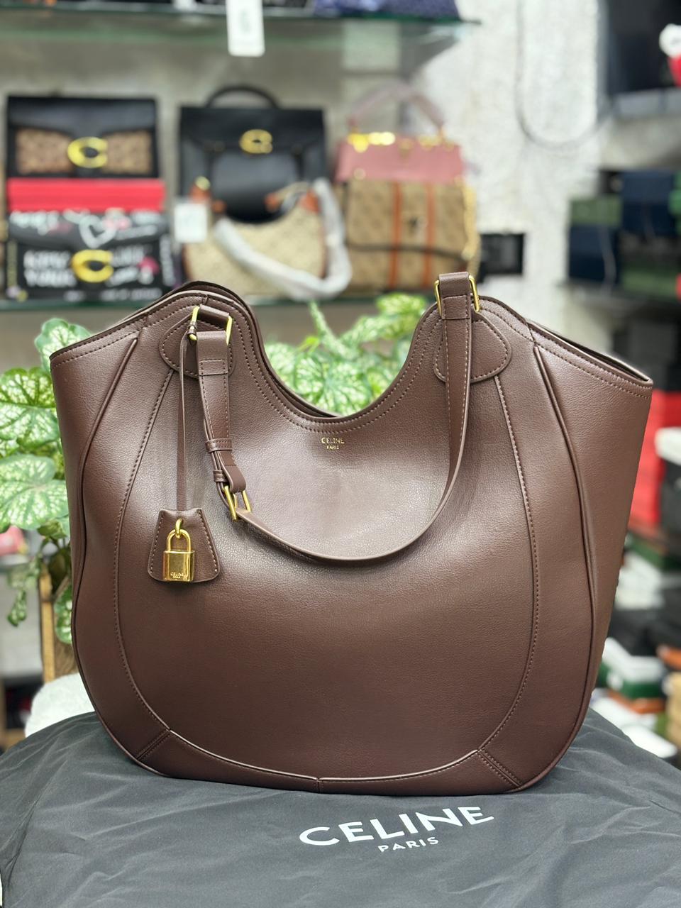 Cel  hobo bag top notch quality