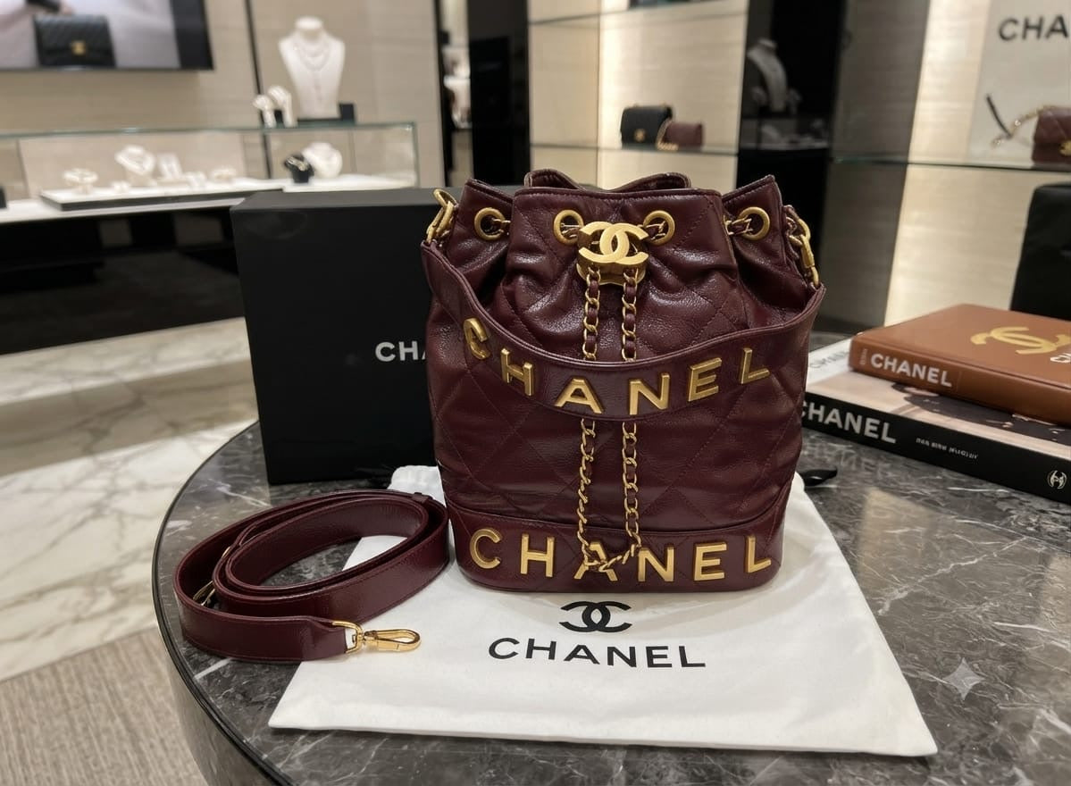 Luxury bucket in top notch leather quality