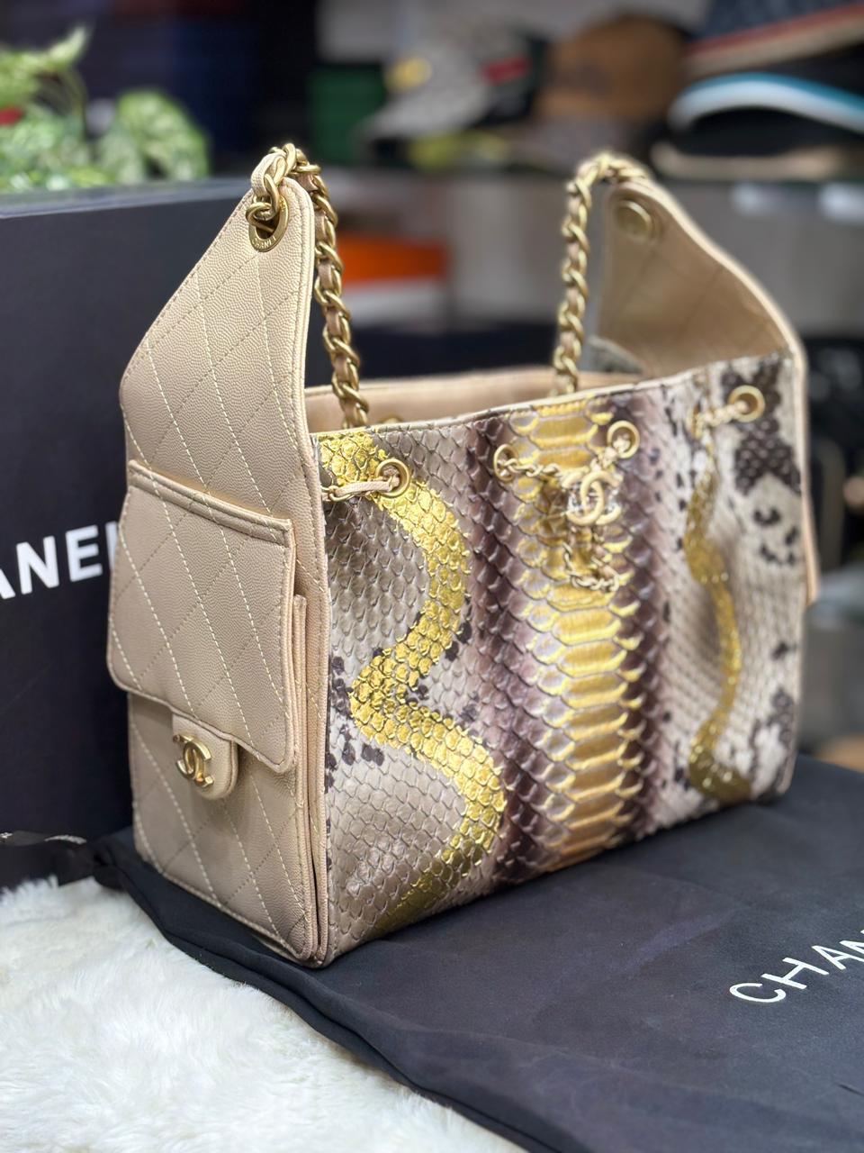 Luxury Chanel Shoulder Bag for Women