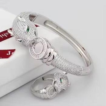 Car Bracelet with Ring – Latest Luxury Jewellery Set