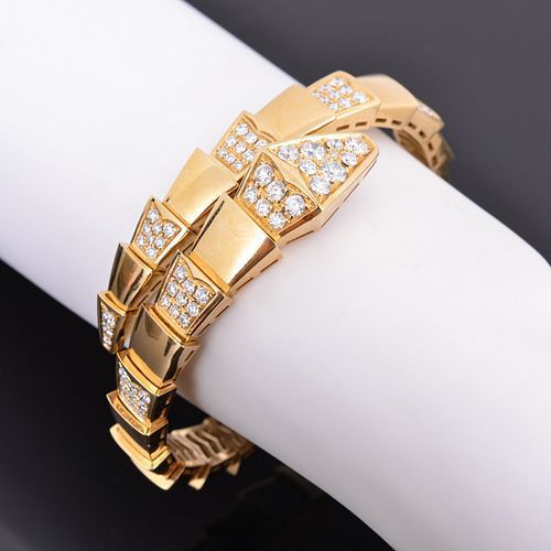 Bvl Gold Bracelet with Ring – Latest Luxury Jewellery Set