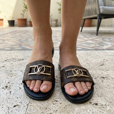 Lou Flats – Premium Designer Footwear