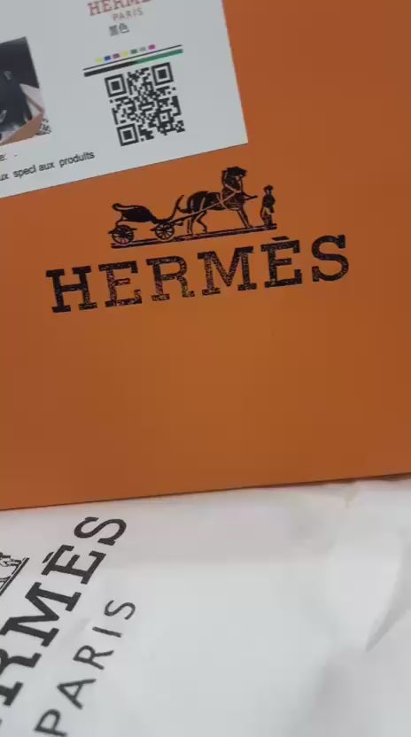 Load video: Her Mini Kelly Bag – Premium Designer Handbag
