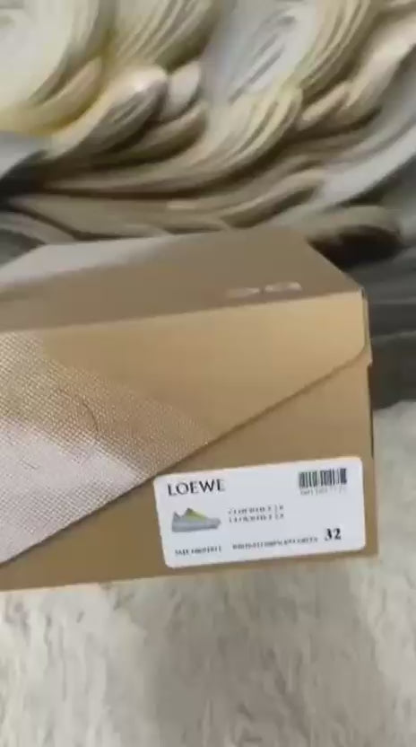 Load video: OnC x Loe Kids Sneakers – Premium Designer Shoes