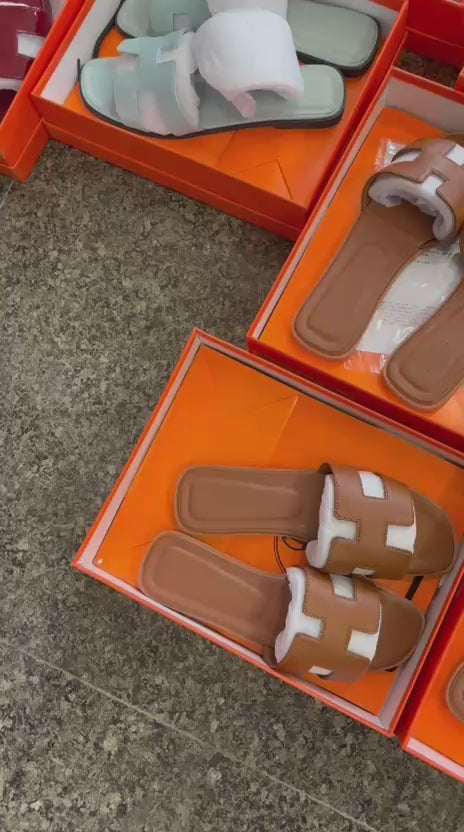 Load video: Her Slip-On flats for Women – Luxury Designer Flats