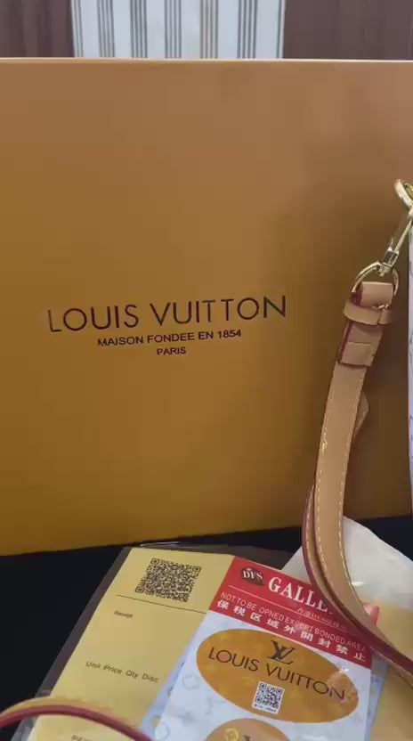 Load video: Luxury bag for women
