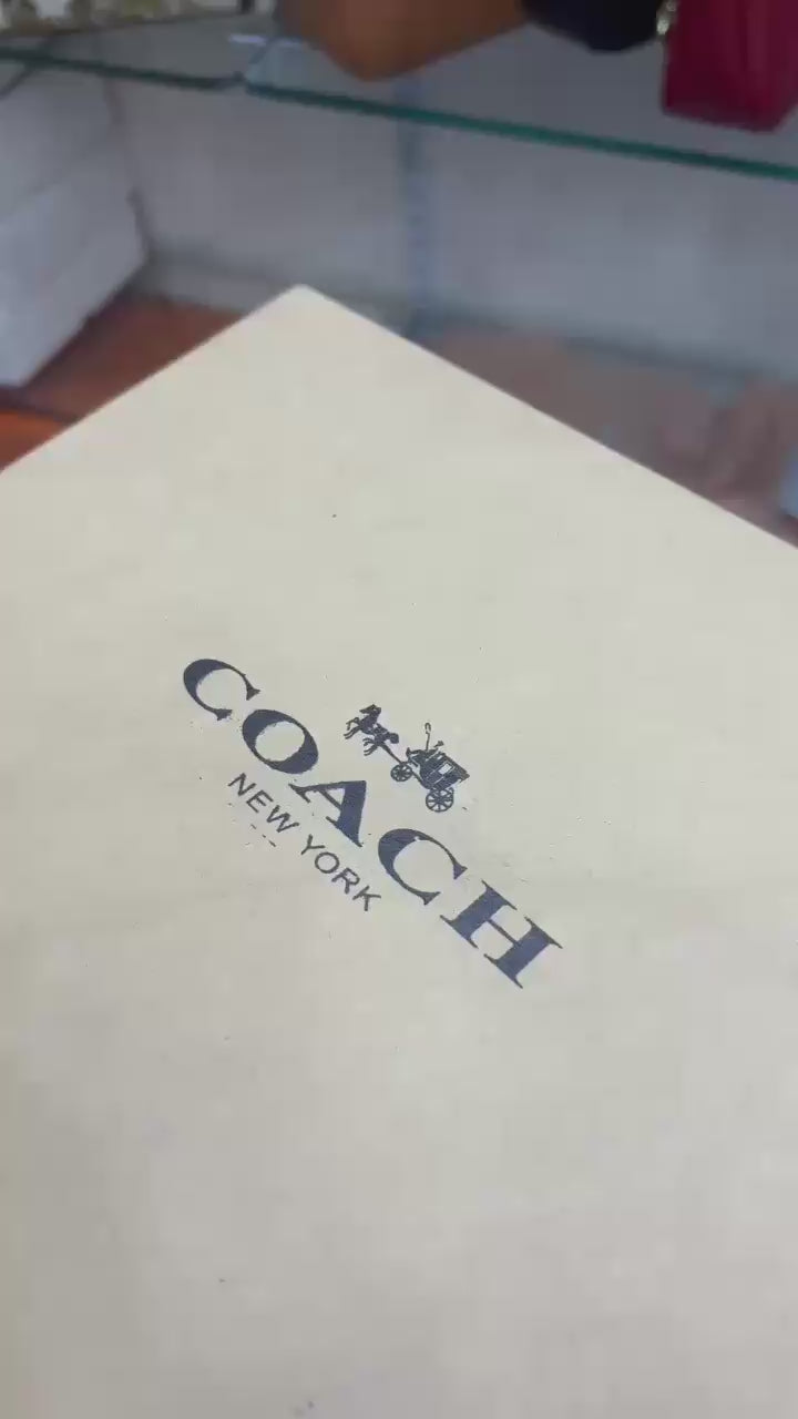Load video: Coa tote