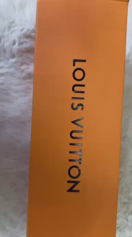 Load video: Lou Flats – Premium Designer Footwear